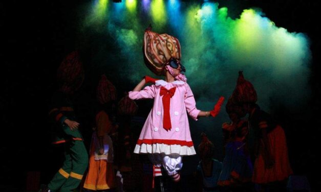 La compañía Utopía Cuerpo-Espacio acerca el arte teatral a chicos y grandes 