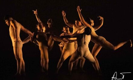 “Tekné: entre redes y emociones”, pieza de danza contemporánea que analiza cómo la tecnología impacta en el desarrollo humano