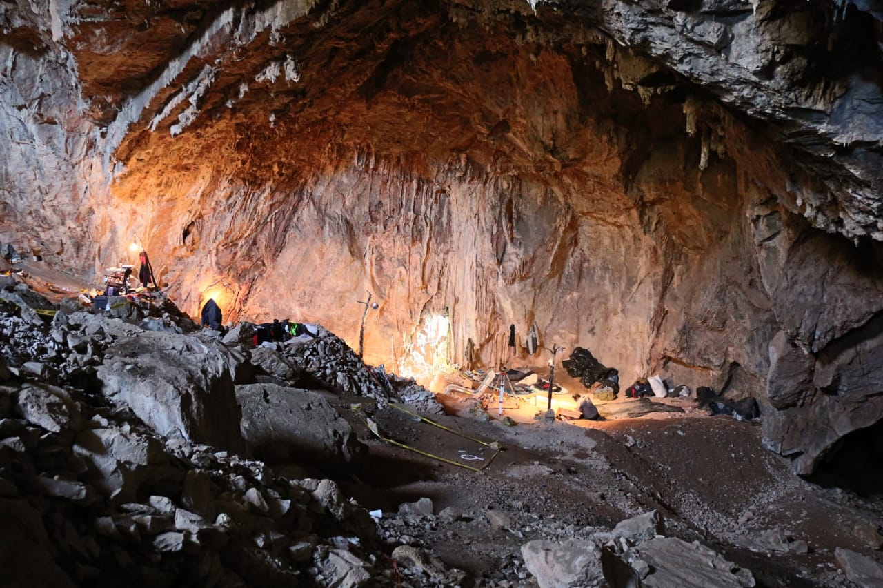 INAH exhorta a conservar el contexto arqueológico de la cueva del Chiquihuite